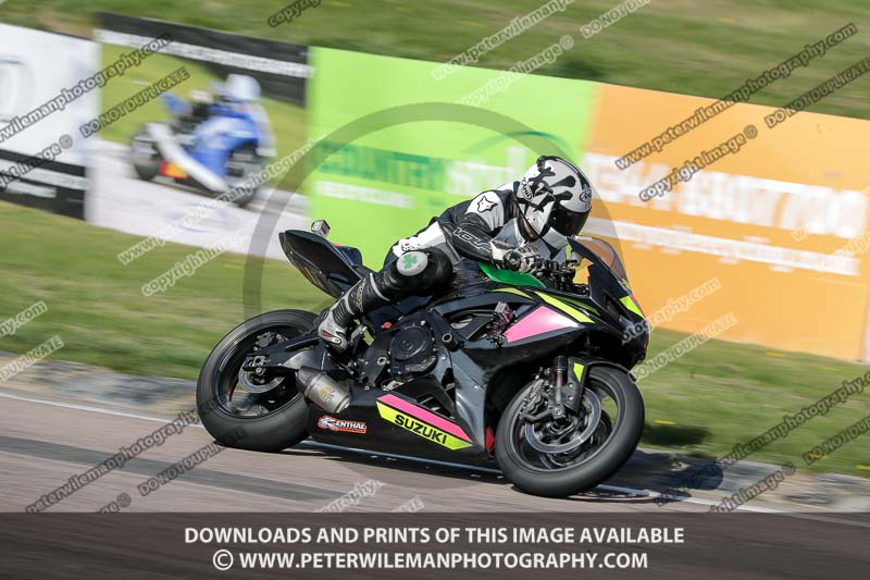 cadwell park;cadwell park photographs;cadwell trackday photographs;enduro digital images;event digital images;eventdigitalimages;peter wileman photography;racing digital images;trackday digital images;trackday photos