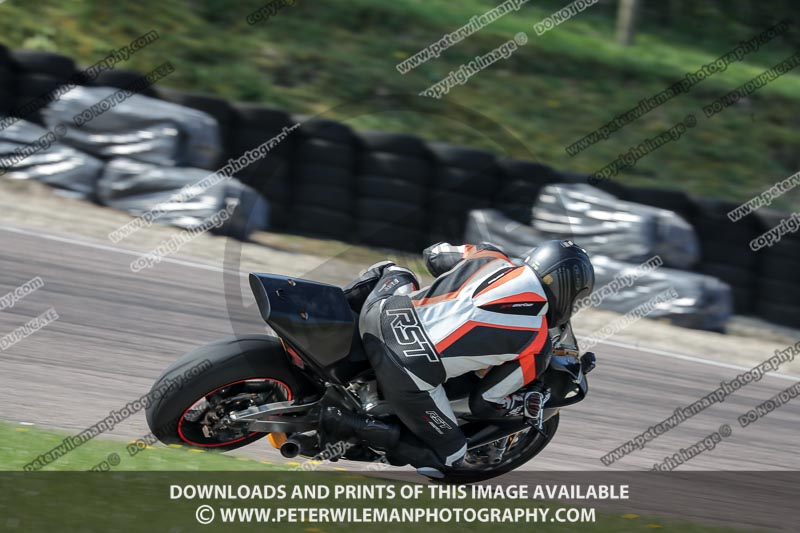 cadwell park;cadwell park photographs;cadwell trackday photographs;enduro digital images;event digital images;eventdigitalimages;peter wileman photography;racing digital images;trackday digital images;trackday photos