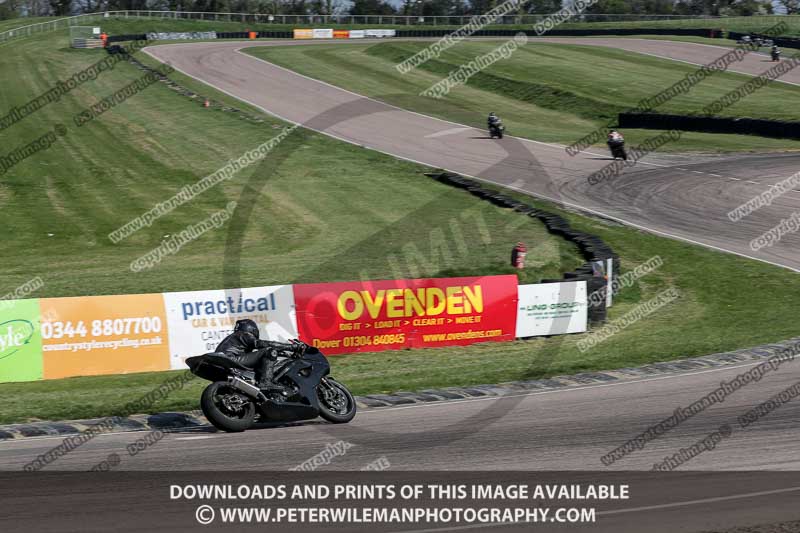 cadwell park;cadwell park photographs;cadwell trackday photographs;enduro digital images;event digital images;eventdigitalimages;peter wileman photography;racing digital images;trackday digital images;trackday photos