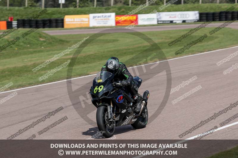 cadwell park;cadwell park photographs;cadwell trackday photographs;enduro digital images;event digital images;eventdigitalimages;peter wileman photography;racing digital images;trackday digital images;trackday photos