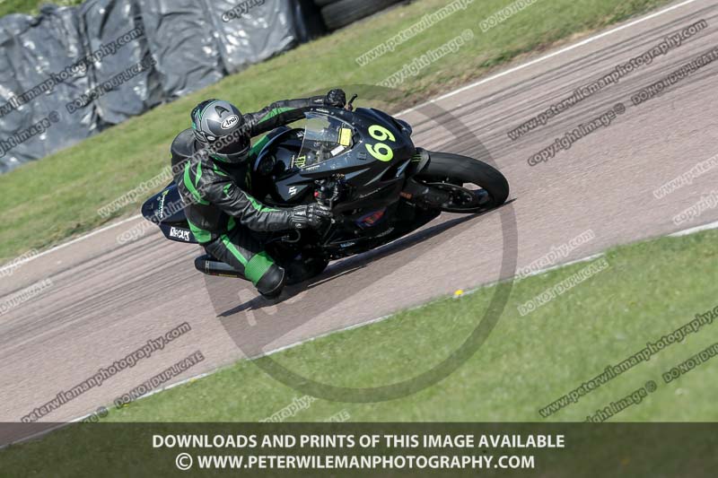 cadwell park;cadwell park photographs;cadwell trackday photographs;enduro digital images;event digital images;eventdigitalimages;peter wileman photography;racing digital images;trackday digital images;trackday photos