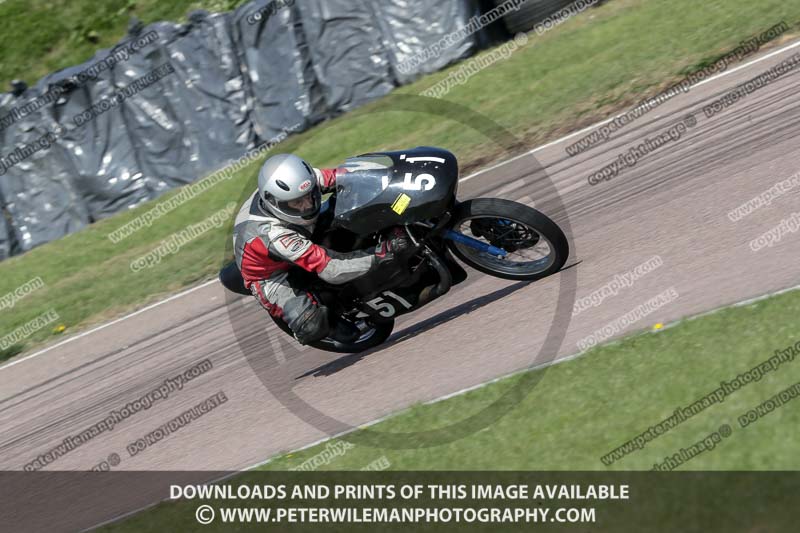 cadwell park;cadwell park photographs;cadwell trackday photographs;enduro digital images;event digital images;eventdigitalimages;peter wileman photography;racing digital images;trackday digital images;trackday photos