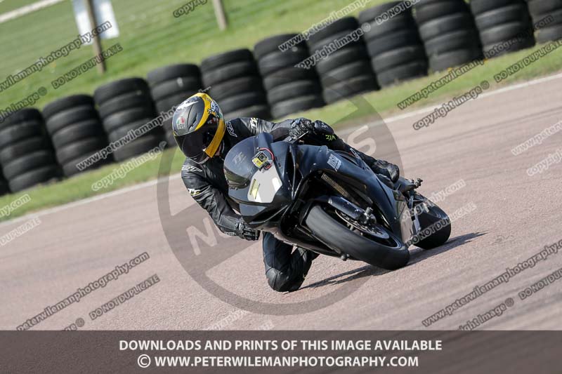 cadwell park;cadwell park photographs;cadwell trackday photographs;enduro digital images;event digital images;eventdigitalimages;peter wileman photography;racing digital images;trackday digital images;trackday photos
