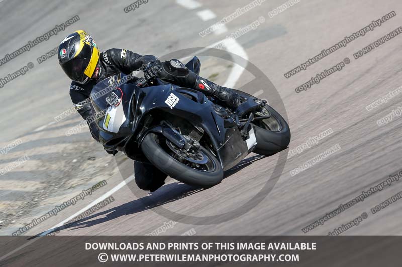 cadwell park;cadwell park photographs;cadwell trackday photographs;enduro digital images;event digital images;eventdigitalimages;peter wileman photography;racing digital images;trackday digital images;trackday photos