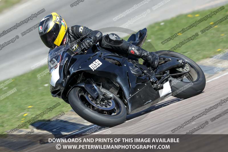 cadwell park;cadwell park photographs;cadwell trackday photographs;enduro digital images;event digital images;eventdigitalimages;peter wileman photography;racing digital images;trackday digital images;trackday photos