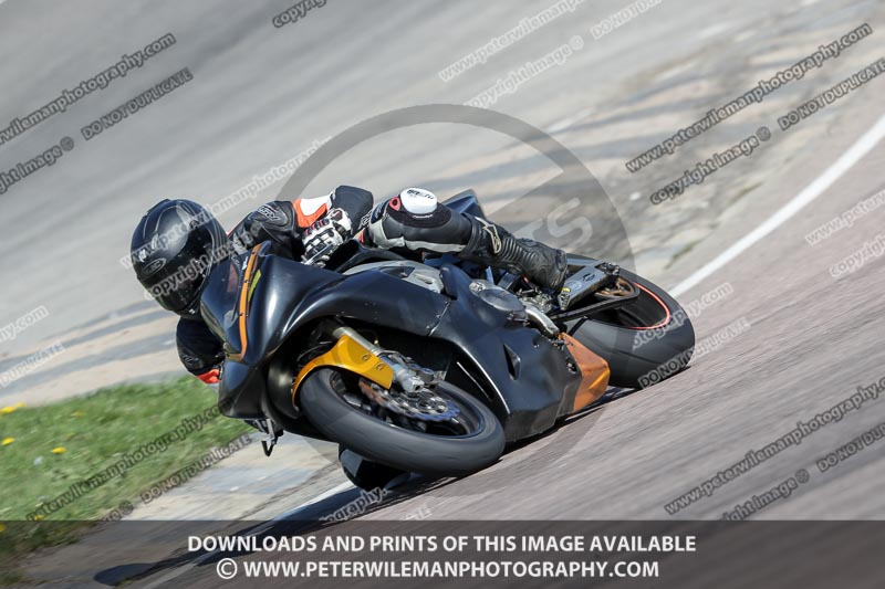 cadwell park;cadwell park photographs;cadwell trackday photographs;enduro digital images;event digital images;eventdigitalimages;peter wileman photography;racing digital images;trackday digital images;trackday photos