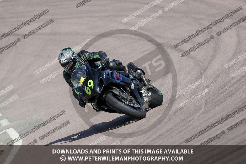 cadwell park;cadwell park photographs;cadwell trackday photographs;enduro digital images;event digital images;eventdigitalimages;peter wileman photography;racing digital images;trackday digital images;trackday photos