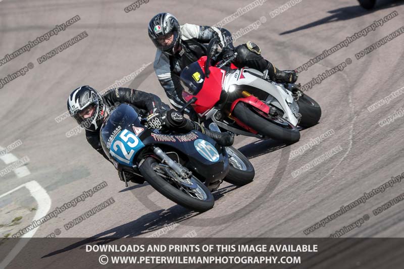 cadwell park;cadwell park photographs;cadwell trackday photographs;enduro digital images;event digital images;eventdigitalimages;peter wileman photography;racing digital images;trackday digital images;trackday photos
