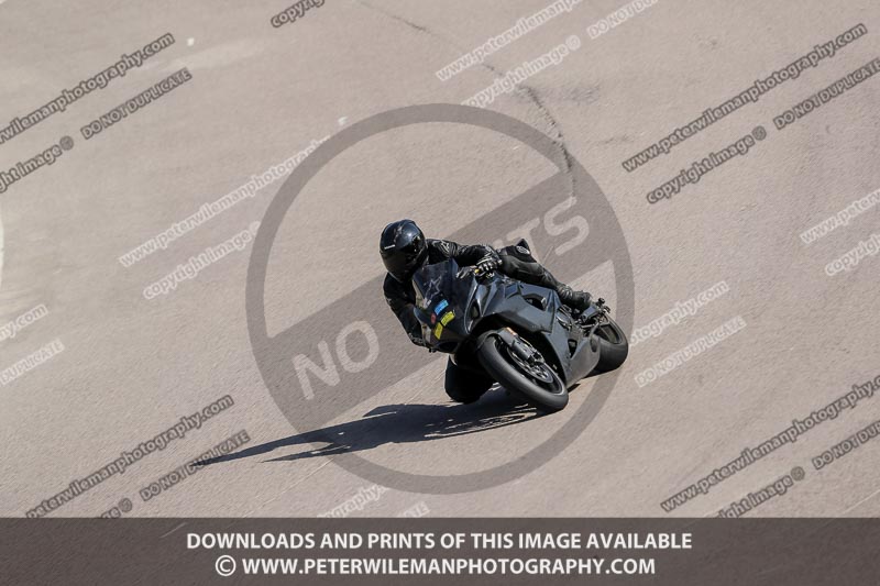 cadwell park;cadwell park photographs;cadwell trackday photographs;enduro digital images;event digital images;eventdigitalimages;peter wileman photography;racing digital images;trackday digital images;trackday photos