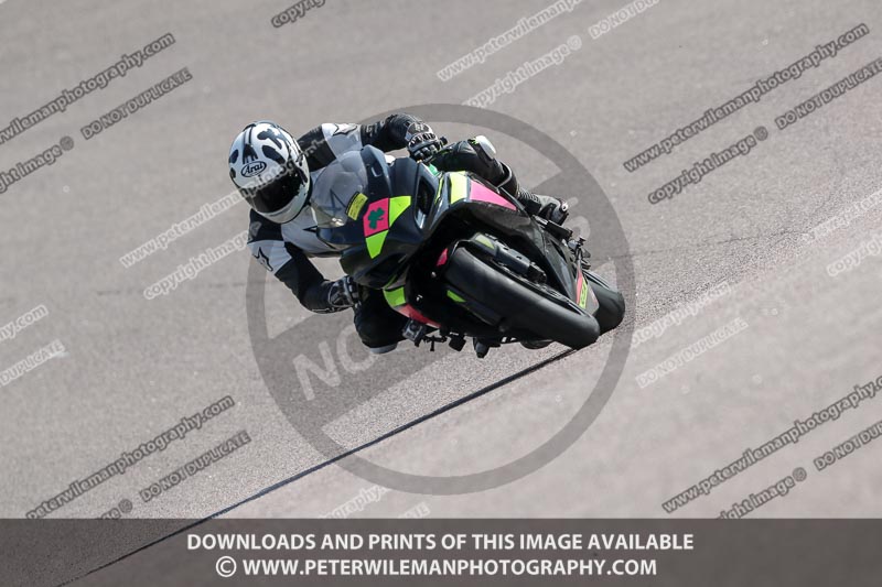 cadwell park;cadwell park photographs;cadwell trackday photographs;enduro digital images;event digital images;eventdigitalimages;peter wileman photography;racing digital images;trackday digital images;trackday photos