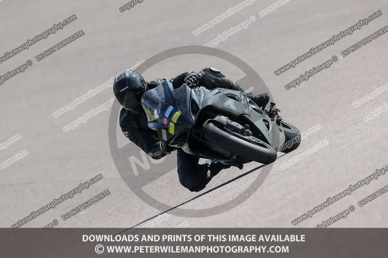 cadwell park;cadwell park photographs;cadwell trackday photographs;enduro digital images;event digital images;eventdigitalimages;peter wileman photography;racing digital images;trackday digital images;trackday photos