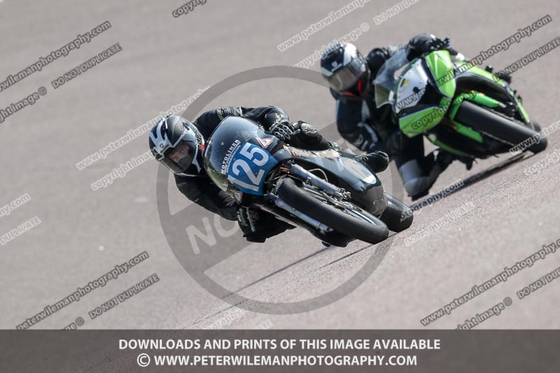 cadwell park;cadwell park photographs;cadwell trackday photographs;enduro digital images;event digital images;eventdigitalimages;peter wileman photography;racing digital images;trackday digital images;trackday photos