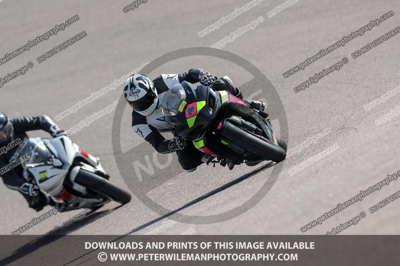 cadwell park;cadwell park photographs;cadwell trackday photographs;enduro digital images;event digital images;eventdigitalimages;peter wileman photography;racing digital images;trackday digital images;trackday photos