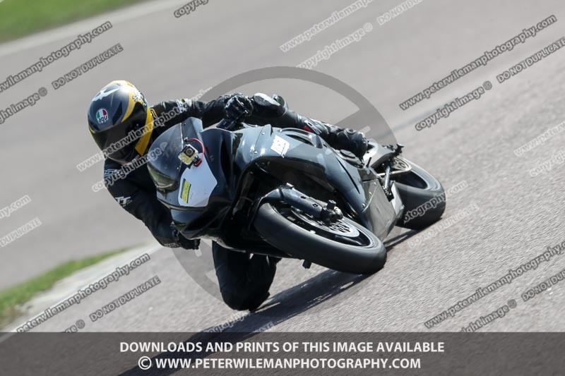 cadwell park;cadwell park photographs;cadwell trackday photographs;enduro digital images;event digital images;eventdigitalimages;peter wileman photography;racing digital images;trackday digital images;trackday photos