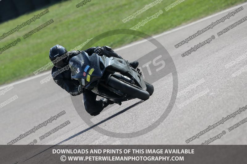 cadwell park;cadwell park photographs;cadwell trackday photographs;enduro digital images;event digital images;eventdigitalimages;peter wileman photography;racing digital images;trackday digital images;trackday photos