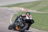 cadwell-park;cadwell-park-photographs;cadwell-trackday-photographs;enduro-digital-images;event-digital-images;eventdigitalimages;peter-wileman-photography;racing-digital-images;trackday-digital-images;trackday-photos