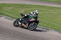 cadwell-park;cadwell-park-photographs;cadwell-trackday-photographs;enduro-digital-images;event-digital-images;eventdigitalimages;peter-wileman-photography;racing-digital-images;trackday-digital-images;trackday-photos