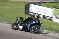 cadwell-park;cadwell-park-photographs;cadwell-trackday-photographs;enduro-digital-images;event-digital-images;eventdigitalimages;peter-wileman-photography;racing-digital-images;trackday-digital-images;trackday-photos