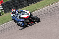 cadwell-park;cadwell-park-photographs;cadwell-trackday-photographs;enduro-digital-images;event-digital-images;eventdigitalimages;peter-wileman-photography;racing-digital-images;trackday-digital-images;trackday-photos