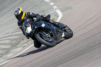 cadwell-park;cadwell-park-photographs;cadwell-trackday-photographs;enduro-digital-images;event-digital-images;eventdigitalimages;peter-wileman-photography;racing-digital-images;trackday-digital-images;trackday-photos