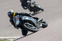 cadwell-park;cadwell-park-photographs;cadwell-trackday-photographs;enduro-digital-images;event-digital-images;eventdigitalimages;peter-wileman-photography;racing-digital-images;trackday-digital-images;trackday-photos