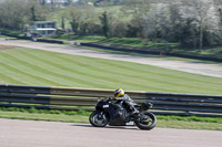 cadwell-park;cadwell-park-photographs;cadwell-trackday-photographs;enduro-digital-images;event-digital-images;eventdigitalimages;peter-wileman-photography;racing-digital-images;trackday-digital-images;trackday-photos