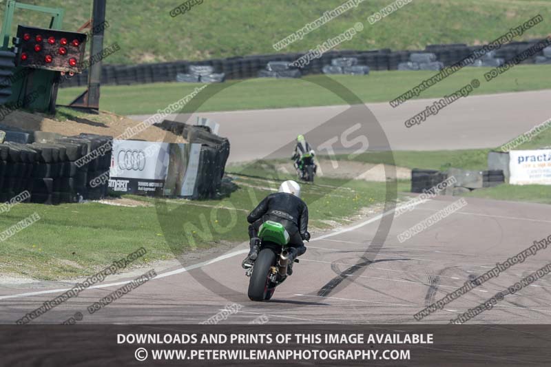 cadwell park;cadwell park photographs;cadwell trackday photographs;enduro digital images;event digital images;eventdigitalimages;peter wileman photography;racing digital images;trackday digital images;trackday photos