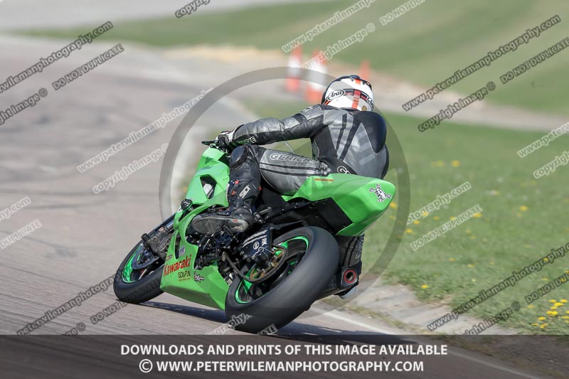 cadwell park;cadwell park photographs;cadwell trackday photographs;enduro digital images;event digital images;eventdigitalimages;peter wileman photography;racing digital images;trackday digital images;trackday photos