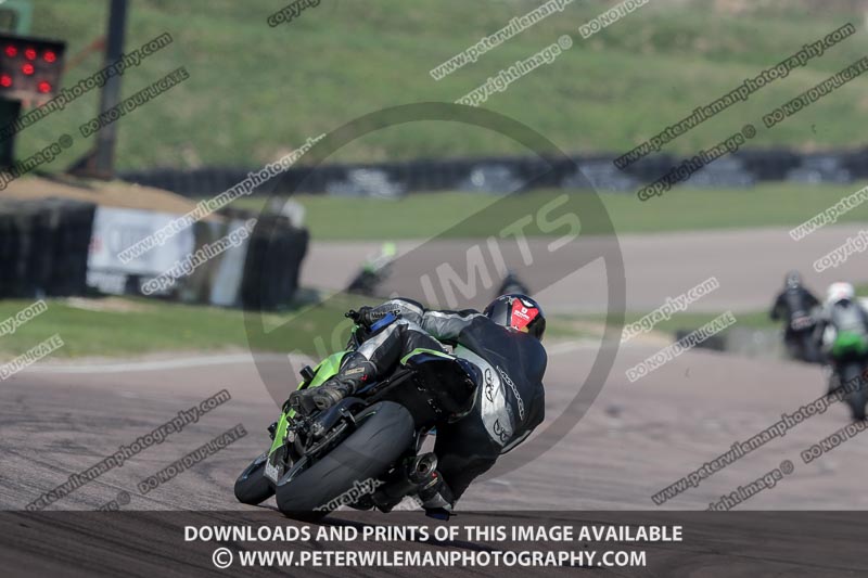 cadwell park;cadwell park photographs;cadwell trackday photographs;enduro digital images;event digital images;eventdigitalimages;peter wileman photography;racing digital images;trackday digital images;trackday photos