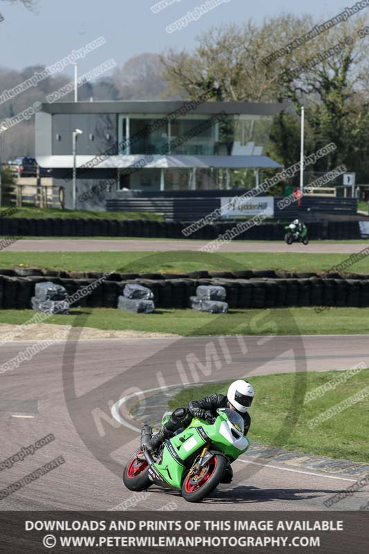 cadwell park;cadwell park photographs;cadwell trackday photographs;enduro digital images;event digital images;eventdigitalimages;peter wileman photography;racing digital images;trackday digital images;trackday photos