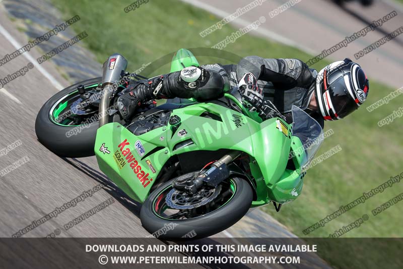 cadwell park;cadwell park photographs;cadwell trackday photographs;enduro digital images;event digital images;eventdigitalimages;peter wileman photography;racing digital images;trackday digital images;trackday photos