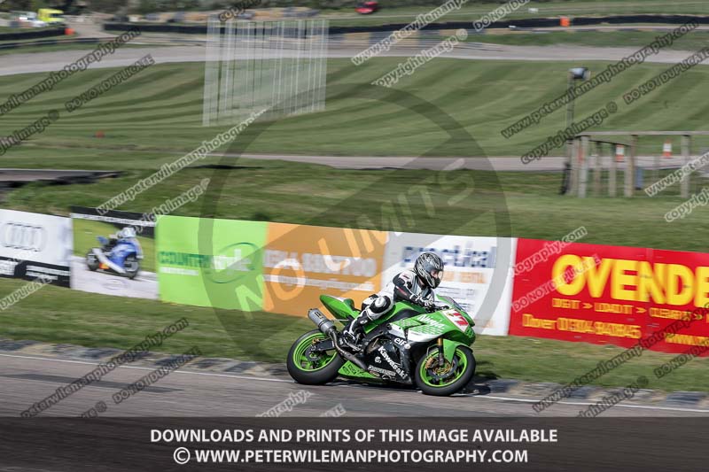 cadwell park;cadwell park photographs;cadwell trackday photographs;enduro digital images;event digital images;eventdigitalimages;peter wileman photography;racing digital images;trackday digital images;trackday photos