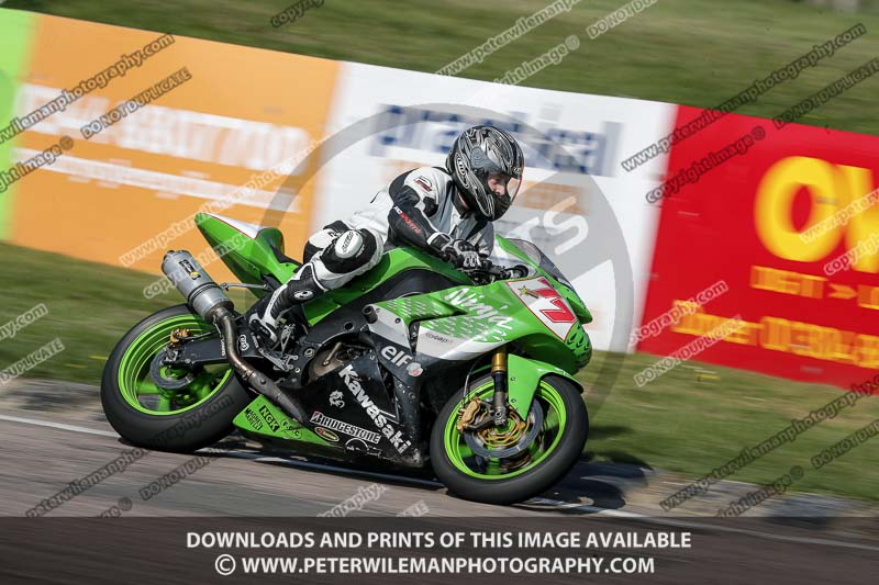 cadwell park;cadwell park photographs;cadwell trackday photographs;enduro digital images;event digital images;eventdigitalimages;peter wileman photography;racing digital images;trackday digital images;trackday photos