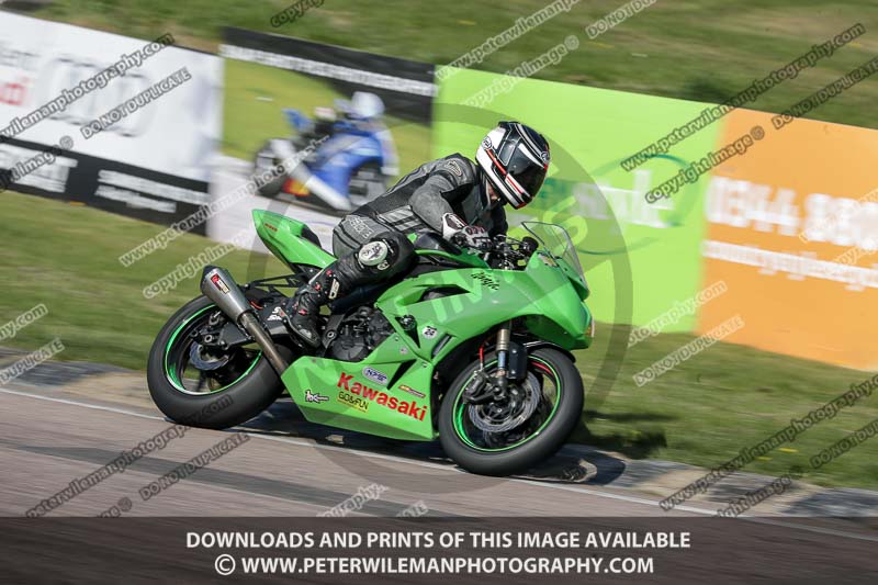 cadwell park;cadwell park photographs;cadwell trackday photographs;enduro digital images;event digital images;eventdigitalimages;peter wileman photography;racing digital images;trackday digital images;trackday photos