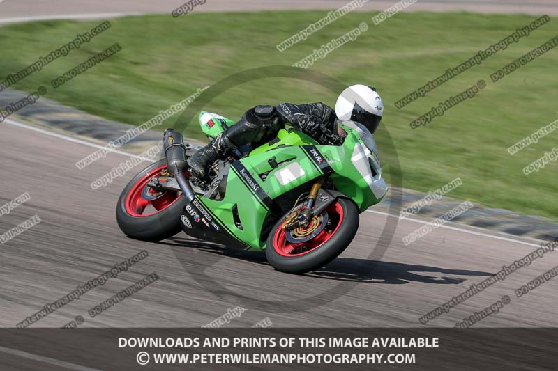 cadwell park;cadwell park photographs;cadwell trackday photographs;enduro digital images;event digital images;eventdigitalimages;peter wileman photography;racing digital images;trackday digital images;trackday photos