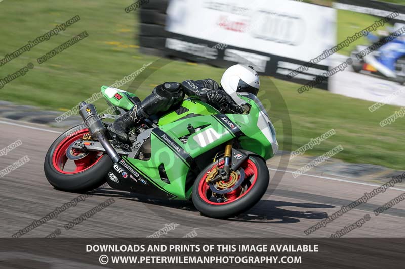 cadwell park;cadwell park photographs;cadwell trackday photographs;enduro digital images;event digital images;eventdigitalimages;peter wileman photography;racing digital images;trackday digital images;trackday photos