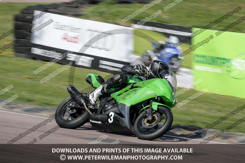 cadwell park;cadwell park photographs;cadwell trackday photographs;enduro digital images;event digital images;eventdigitalimages;peter wileman photography;racing digital images;trackday digital images;trackday photos
