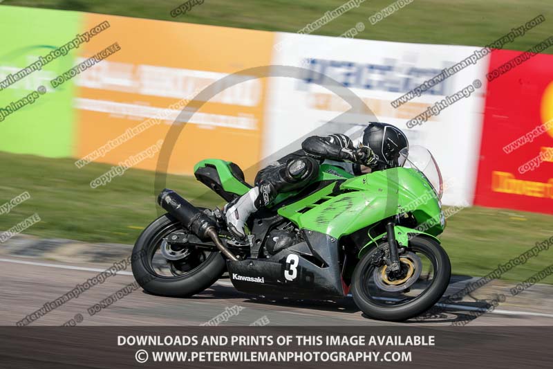 cadwell park;cadwell park photographs;cadwell trackday photographs;enduro digital images;event digital images;eventdigitalimages;peter wileman photography;racing digital images;trackday digital images;trackday photos