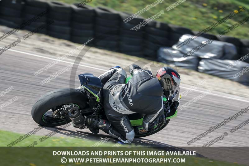 cadwell park;cadwell park photographs;cadwell trackday photographs;enduro digital images;event digital images;eventdigitalimages;peter wileman photography;racing digital images;trackday digital images;trackday photos