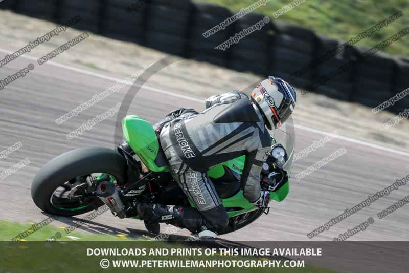 cadwell park;cadwell park photographs;cadwell trackday photographs;enduro digital images;event digital images;eventdigitalimages;peter wileman photography;racing digital images;trackday digital images;trackday photos