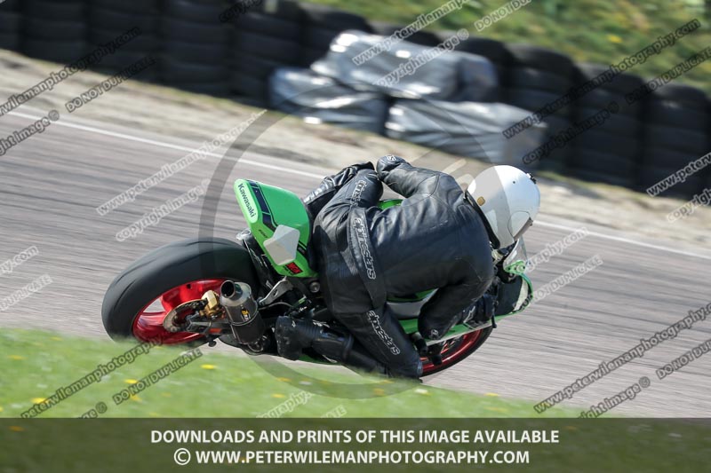 cadwell park;cadwell park photographs;cadwell trackday photographs;enduro digital images;event digital images;eventdigitalimages;peter wileman photography;racing digital images;trackday digital images;trackday photos