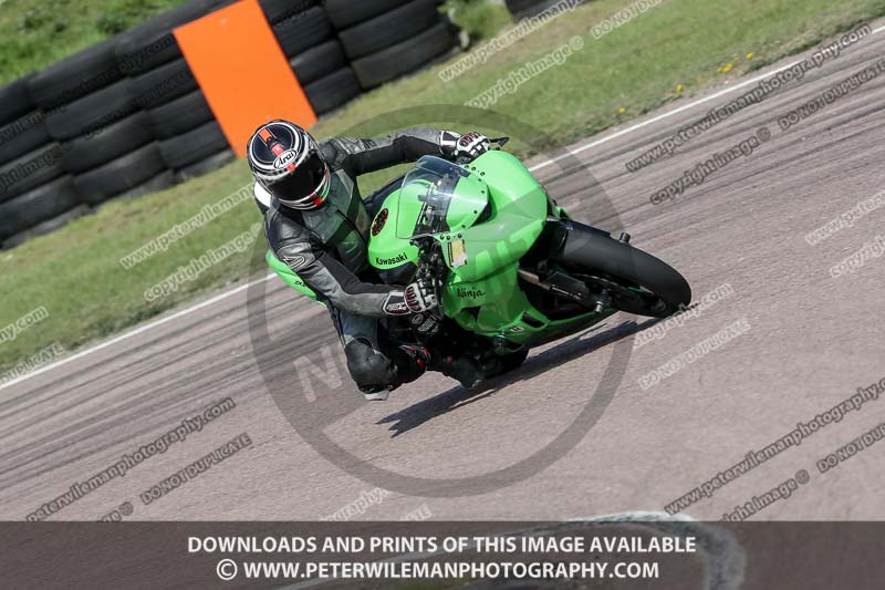 cadwell park;cadwell park photographs;cadwell trackday photographs;enduro digital images;event digital images;eventdigitalimages;peter wileman photography;racing digital images;trackday digital images;trackday photos