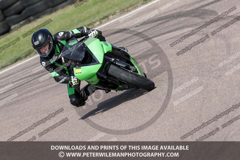 cadwell park;cadwell park photographs;cadwell trackday photographs;enduro digital images;event digital images;eventdigitalimages;peter wileman photography;racing digital images;trackday digital images;trackday photos