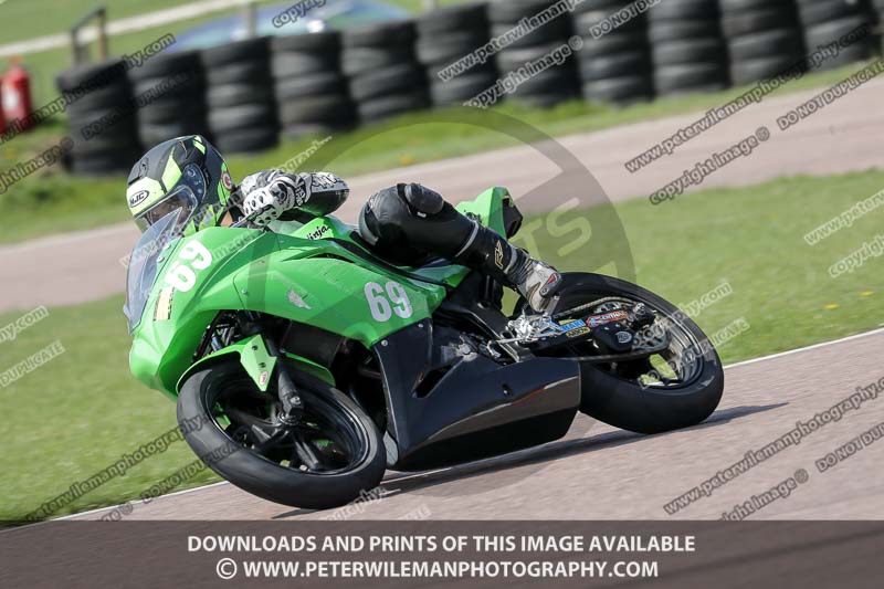 cadwell park;cadwell park photographs;cadwell trackday photographs;enduro digital images;event digital images;eventdigitalimages;peter wileman photography;racing digital images;trackday digital images;trackday photos