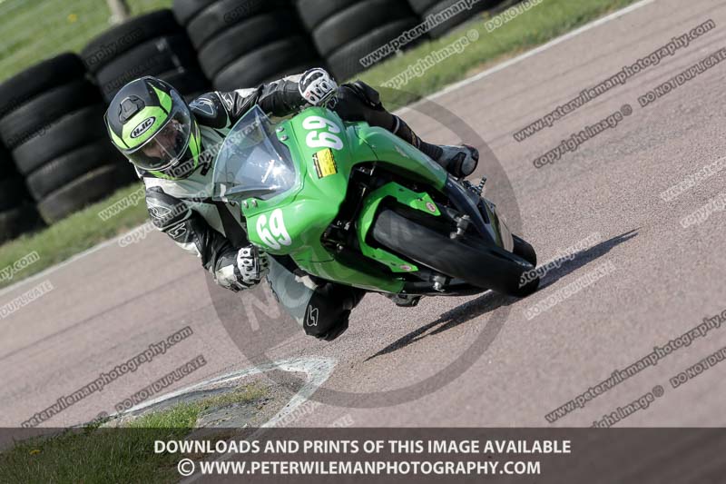 cadwell park;cadwell park photographs;cadwell trackday photographs;enduro digital images;event digital images;eventdigitalimages;peter wileman photography;racing digital images;trackday digital images;trackday photos