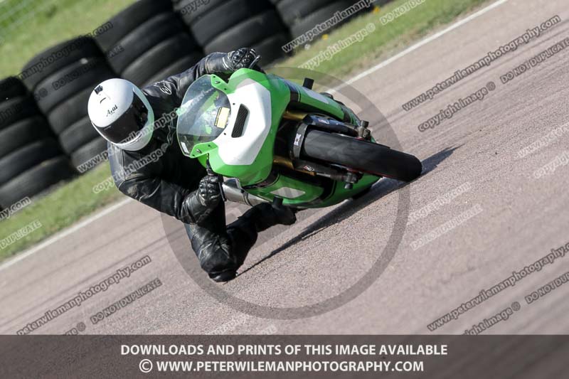 cadwell park;cadwell park photographs;cadwell trackday photographs;enduro digital images;event digital images;eventdigitalimages;peter wileman photography;racing digital images;trackday digital images;trackday photos