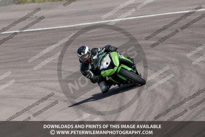 cadwell park;cadwell park photographs;cadwell trackday photographs;enduro digital images;event digital images;eventdigitalimages;peter wileman photography;racing digital images;trackday digital images;trackday photos