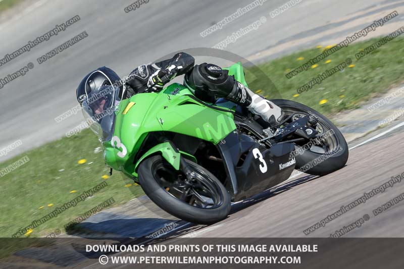 cadwell park;cadwell park photographs;cadwell trackday photographs;enduro digital images;event digital images;eventdigitalimages;peter wileman photography;racing digital images;trackday digital images;trackday photos