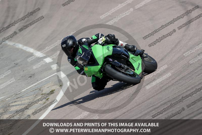 cadwell park;cadwell park photographs;cadwell trackday photographs;enduro digital images;event digital images;eventdigitalimages;peter wileman photography;racing digital images;trackday digital images;trackday photos