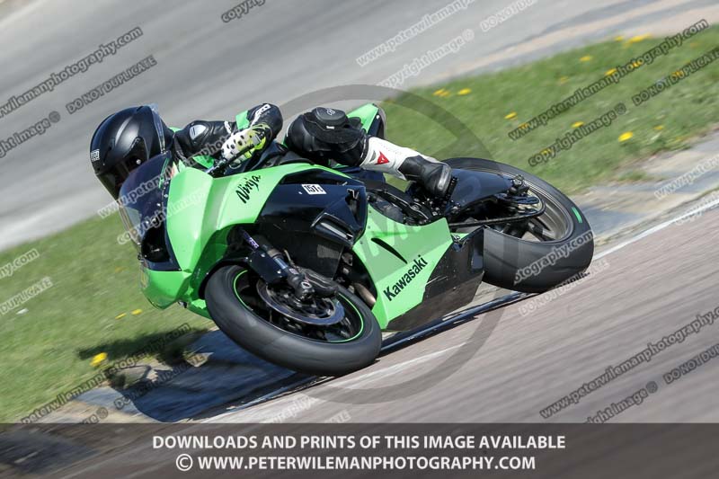 cadwell park;cadwell park photographs;cadwell trackday photographs;enduro digital images;event digital images;eventdigitalimages;peter wileman photography;racing digital images;trackday digital images;trackday photos